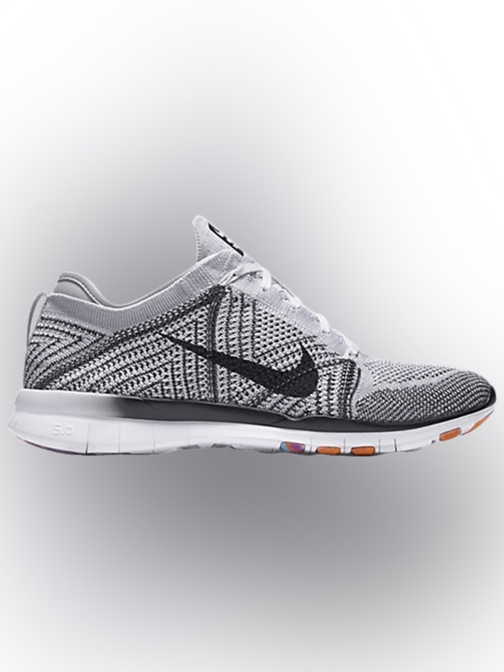 Nike women’s Free TR 5 Flyknit running shoes in a grey and black color way Sz 8
